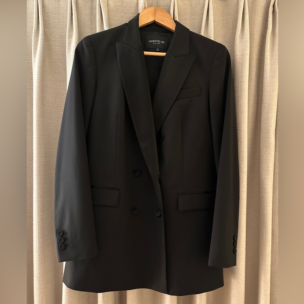 Lafayette 148 black tux blazer size 6